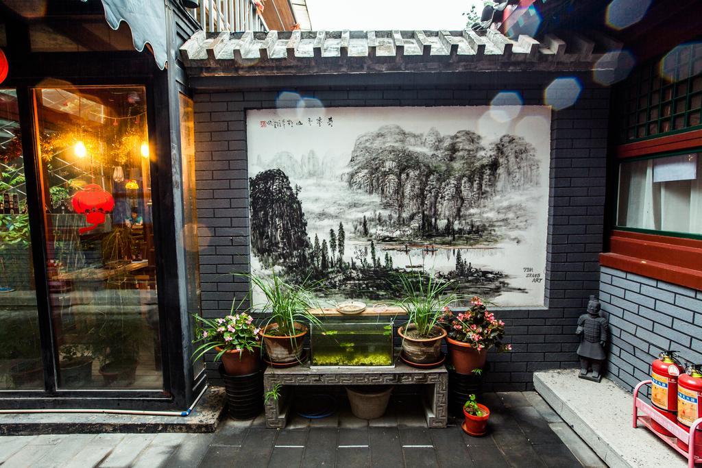 Happy Dragon Courtyard Hostel Пекин Экстерьер фото